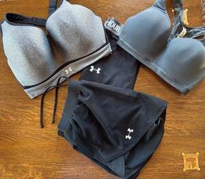 UNDER ARMOR LOT- 2 Sports Bras, HeatGear Crop Leggings, & Fly By 2.0 Shorts